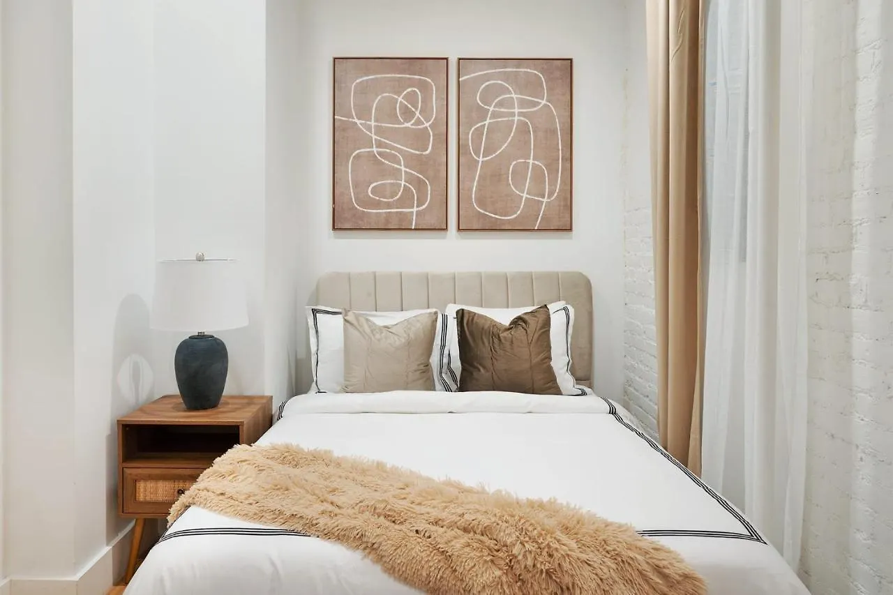1290-8 New Renovated 2 Bedrooms In Ues New York 0*,  Stati Uniti